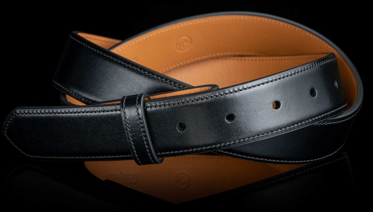 William Henry classic belt crafted from Italian leather  aniline dyed and hand glazed with a firm temper
